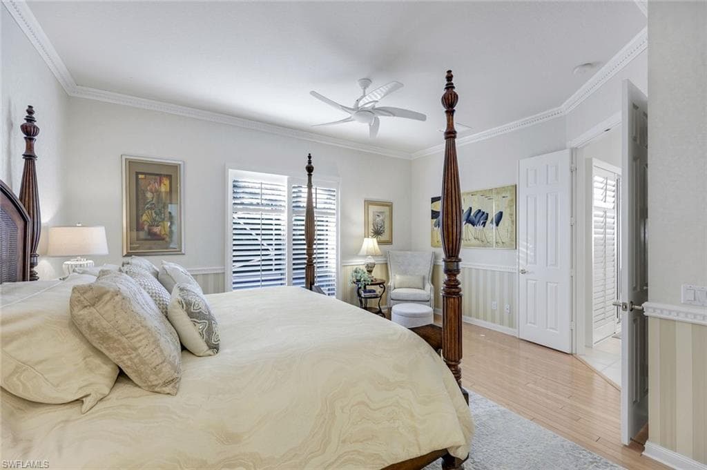 5296 Hawkesbury Way, Naples, FL 34119-9