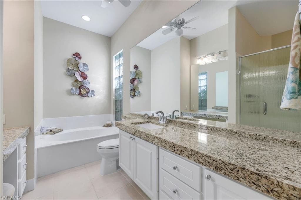 5296 Hawkesbury Way, Naples, FL 34119-10