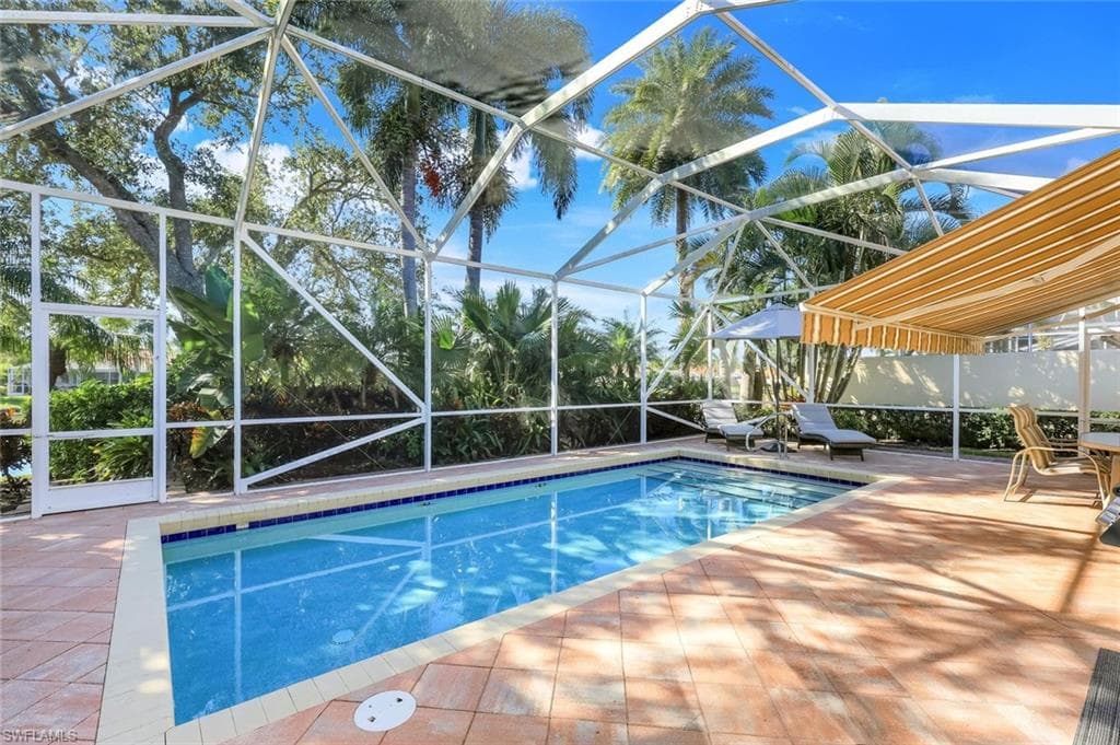 5296 Hawkesbury Way, Naples, FL 34119-18