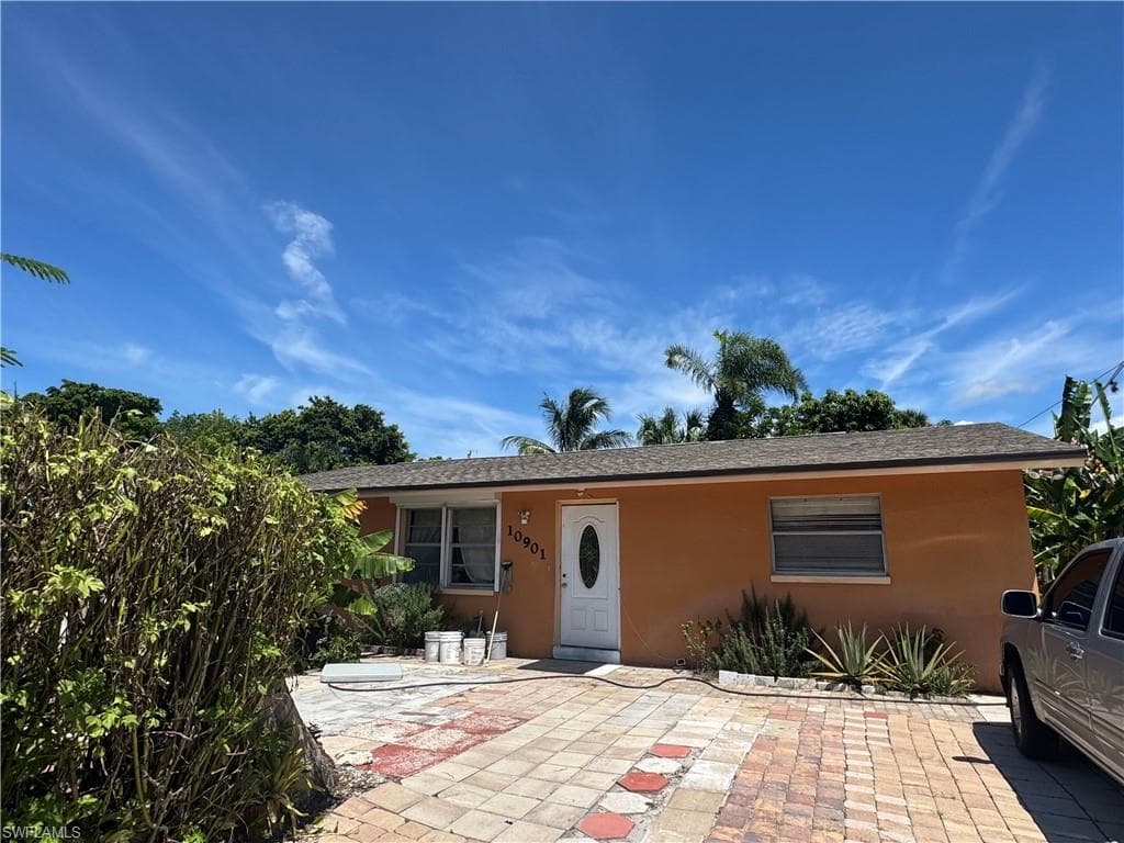 10901 Citrus Dr, Bonita Springs, FL 34135-13