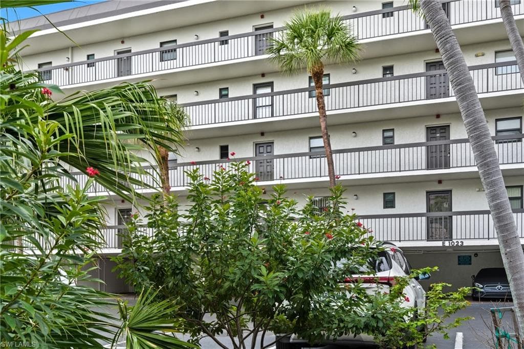 1023 Anglers Cv E503, Marco Island, FL 34145-21
