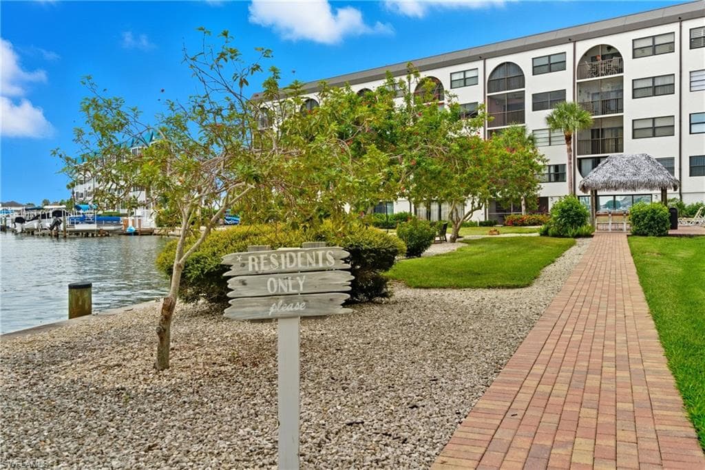 1023 Anglers Cv E503, Marco Island, FL 34145-26