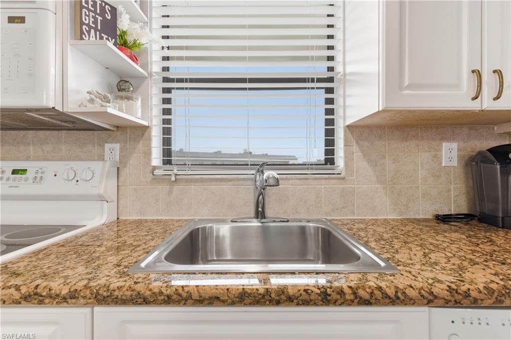 1023 Anglers Cv E503, Marco Island, FL 34145-5