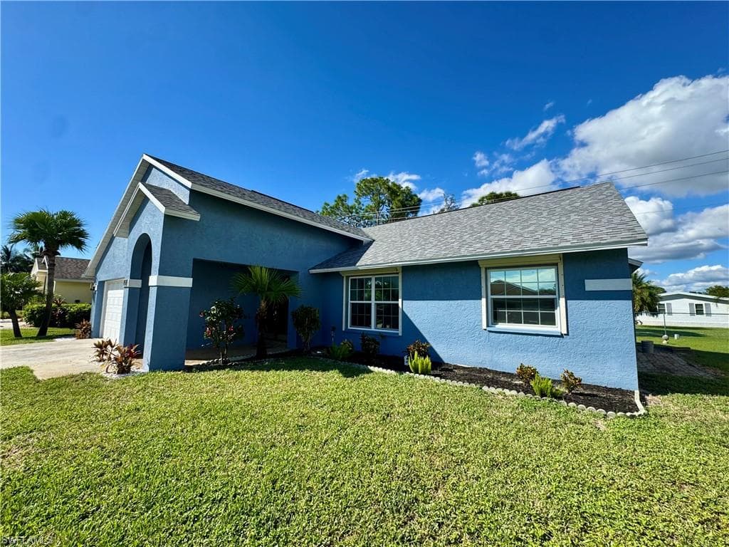 11761 Forest Mere Dr, Bonita Springs, FL 34135-2