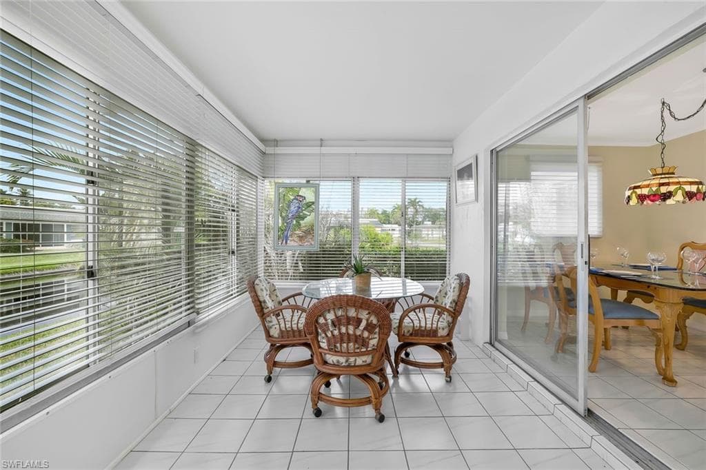 9 Hackney Ln A34, Naples, FL 34112-14