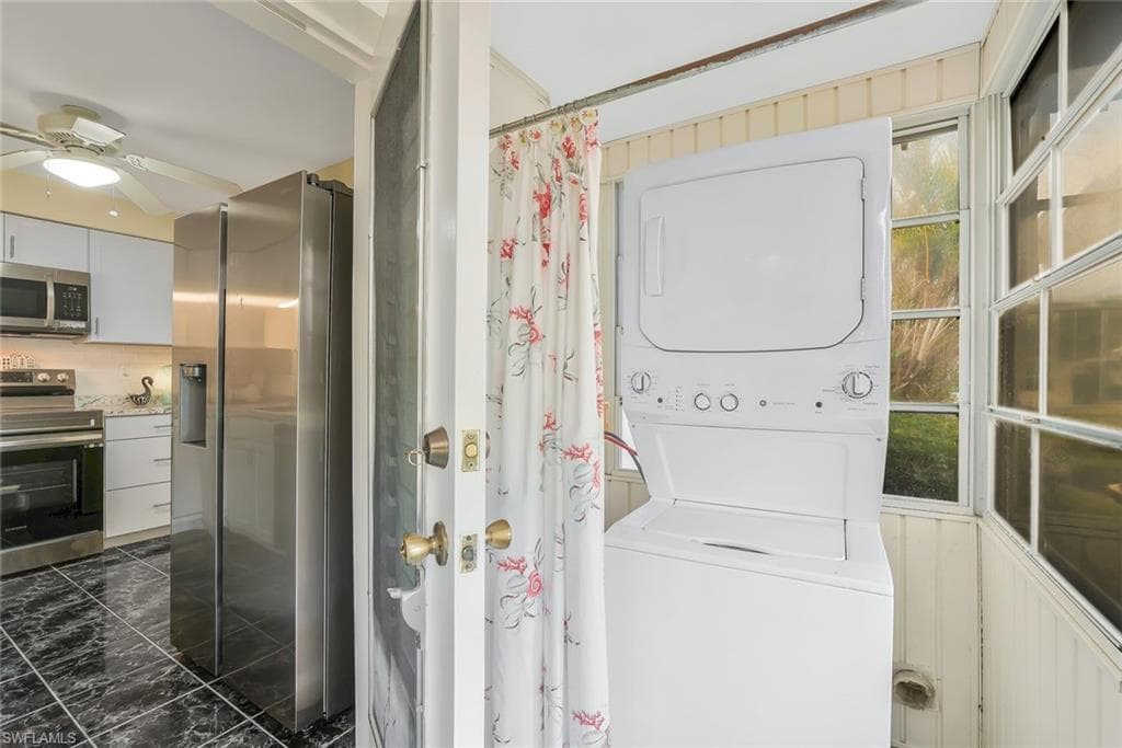 9 Hackney Ln A34, Naples, FL 34112-16