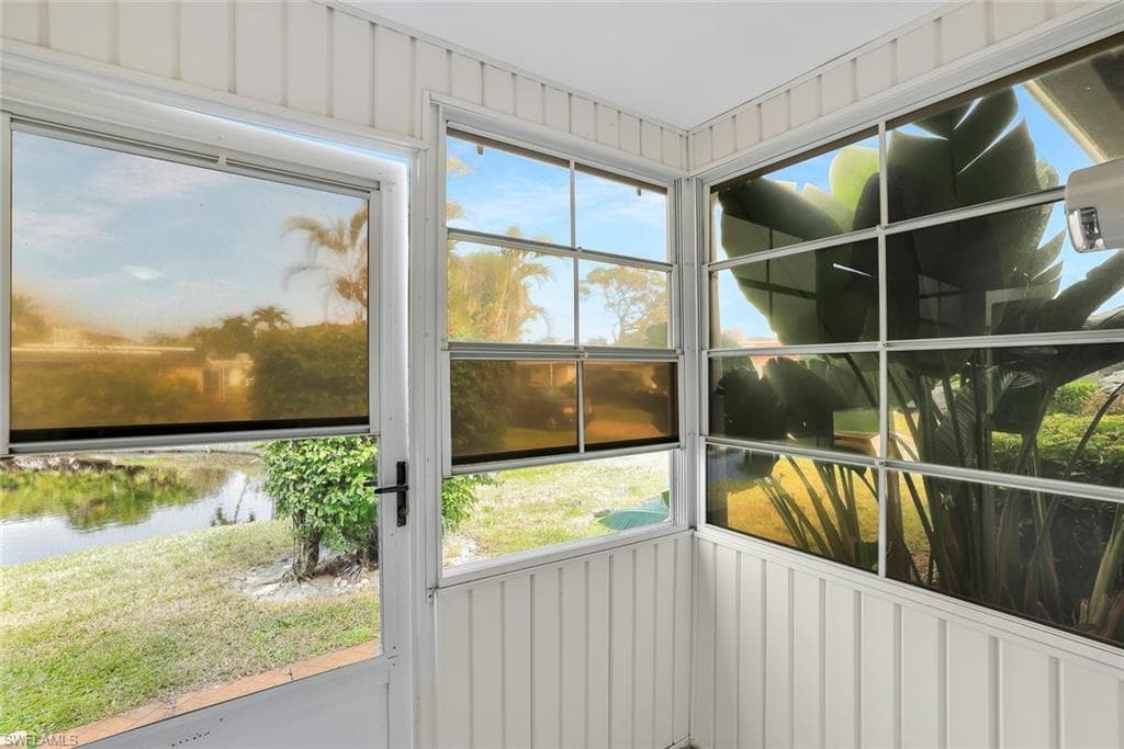 9 Hackney Ln A34, Naples, FL 34112-17