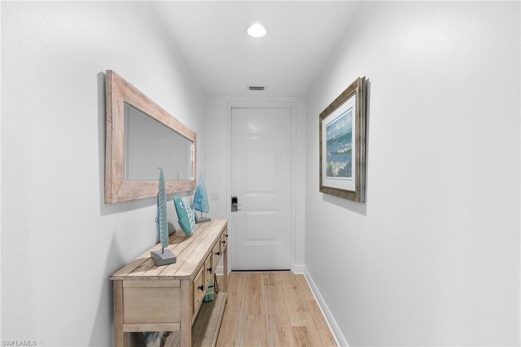 1055 Sandpiper St H-202, Naples, FL 34112-14