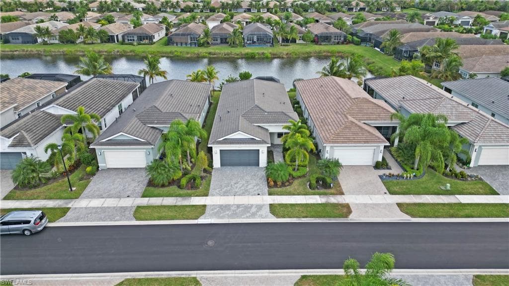 28485 Capraia Dr, Bonita Springs, FL 34135-30