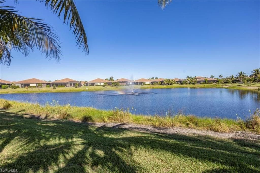 8160 Venetian Pointe Dr, Fort Myers, FL 33908-1