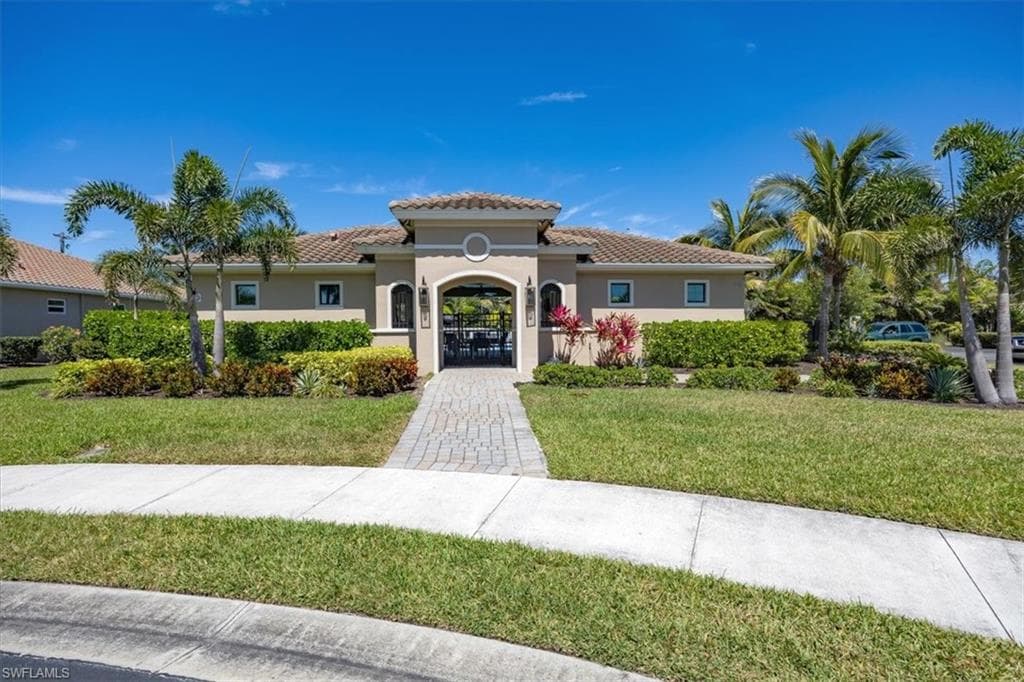 8160 Venetian Pointe Dr, Fort Myers, FL 33908-44