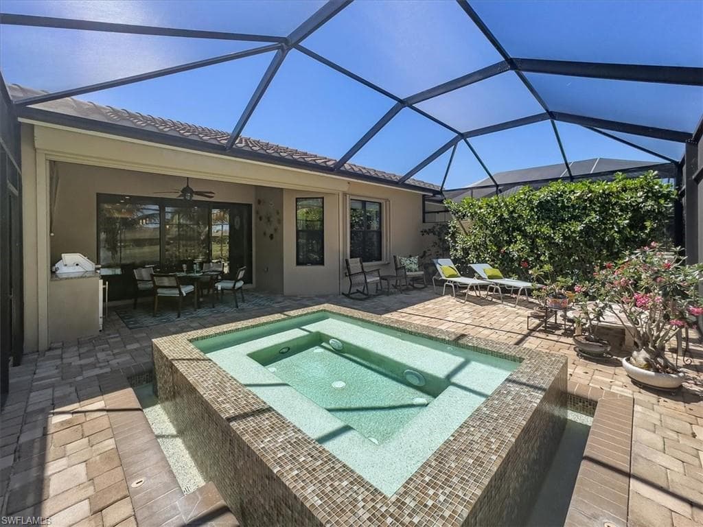 8160 Venetian Pointe Dr, Fort Myers, FL 33908-46