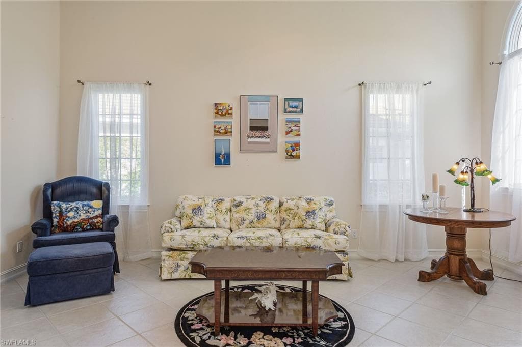 8465 Mallards Way, Naples, FL 34114-5