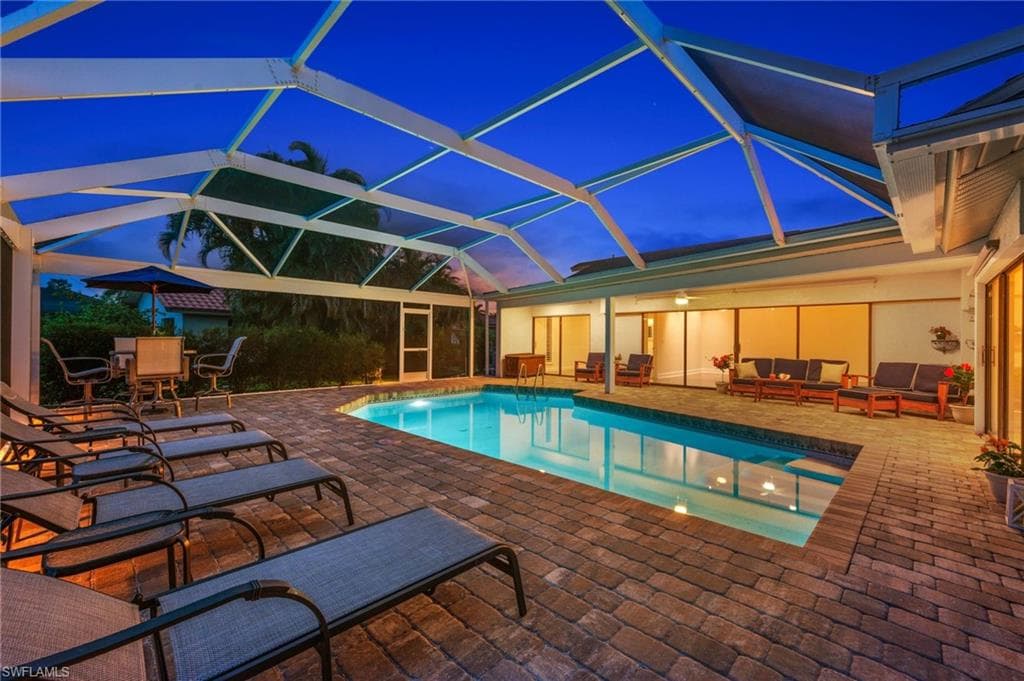 1203 Foxfire Ln, Naples, FL 34104-3