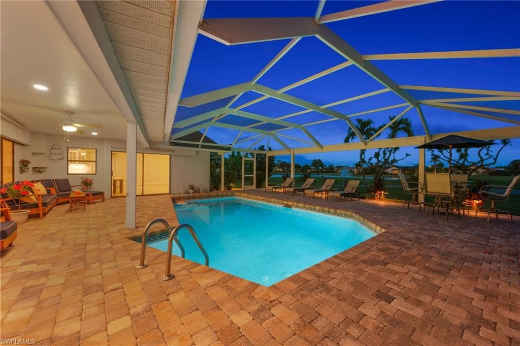 1203 Foxfire Ln, Naples, FL 34104-4