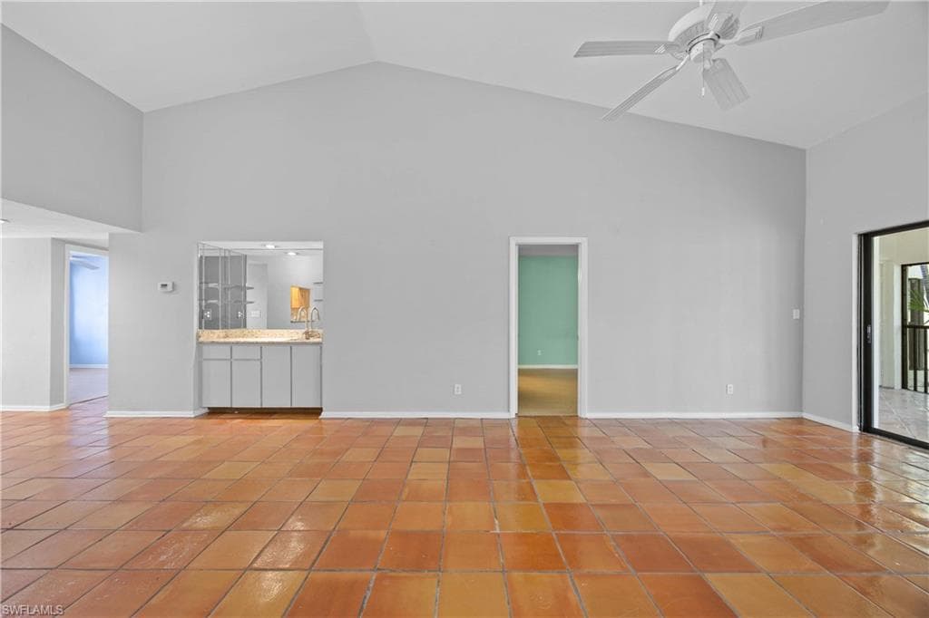 1826 Kings Lake Blvd 203, Naples, FL 34112-9