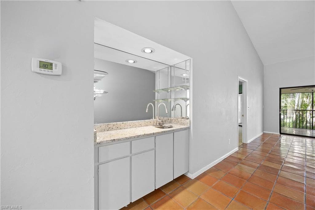 1826 Kings Lake Blvd 203, Naples, FL 34112-14