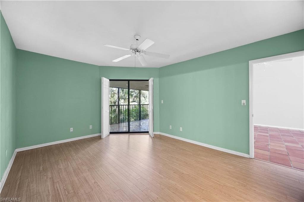 1826 Kings Lake Blvd 203, Naples, FL 34112-20