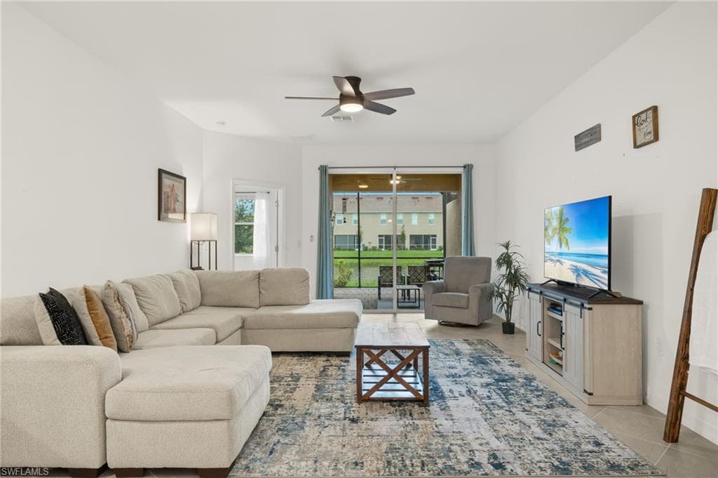 2685 Vine Ave, Naples, FL 34120-10
