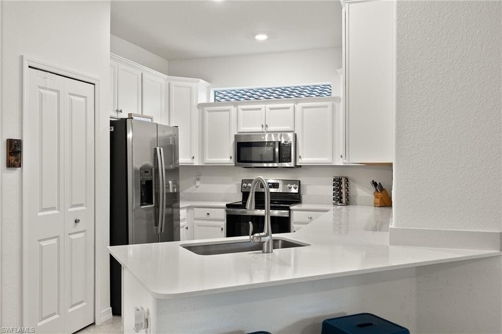 2685 Vine Ave, Naples, FL 34120-11