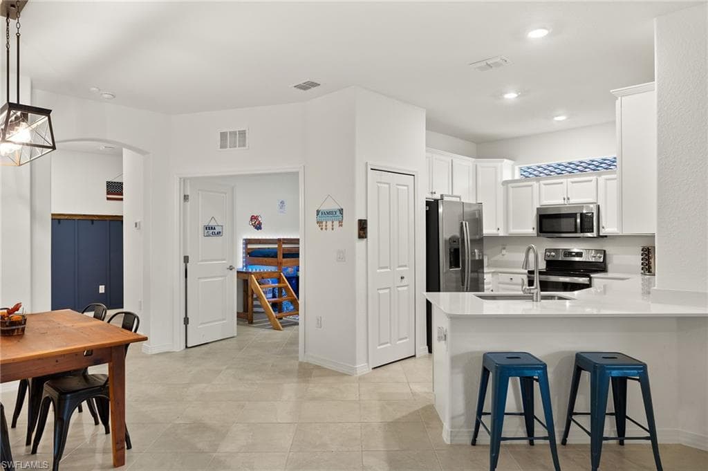 2685 Vine Ave, Naples, FL 34120-12