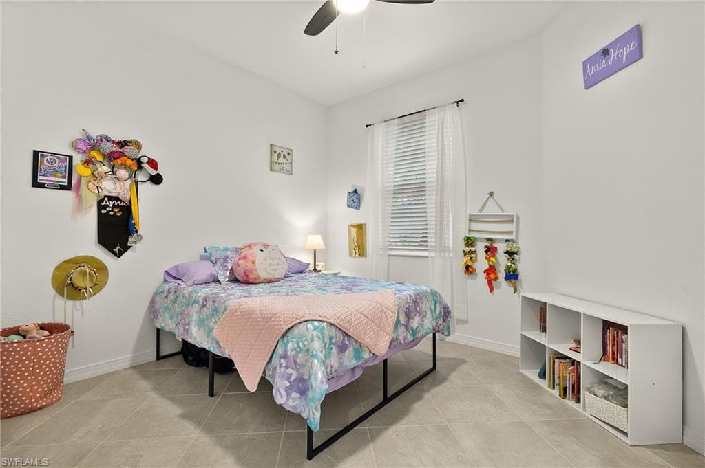 2685 Vine Ave, Naples, FL 34120-20