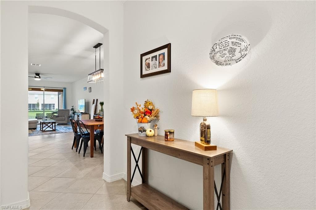 2685 Vine Ave, Naples, FL 34120-3