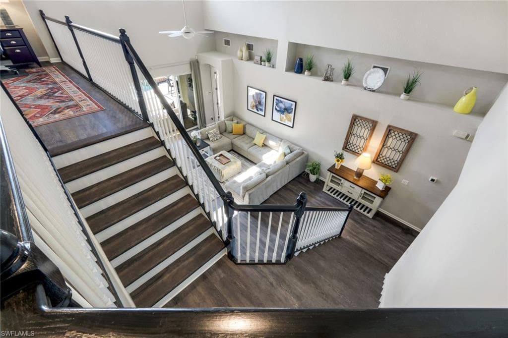 9132 Crystal Ct, Naples, FL 34120-16