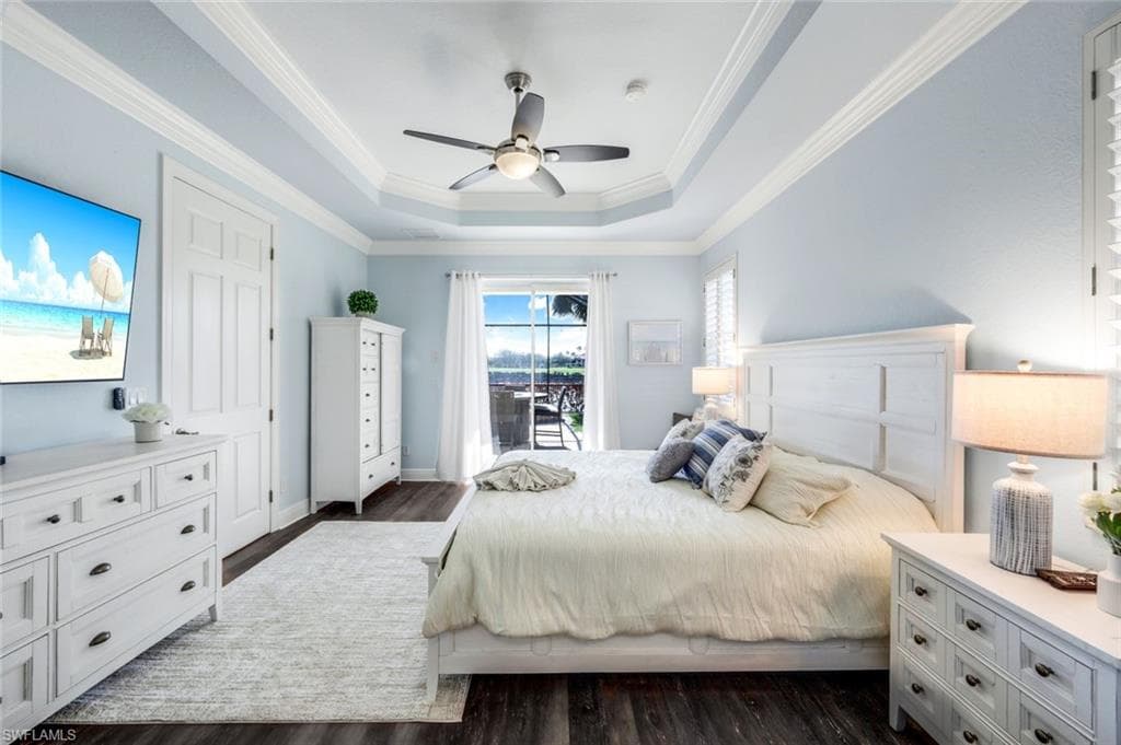 9132 Crystal Ct, Naples, FL 34120-21