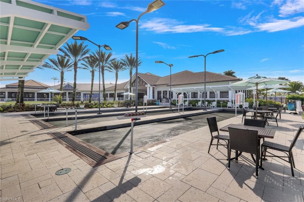 9132 Crystal Ct, Naples, FL 34120-48