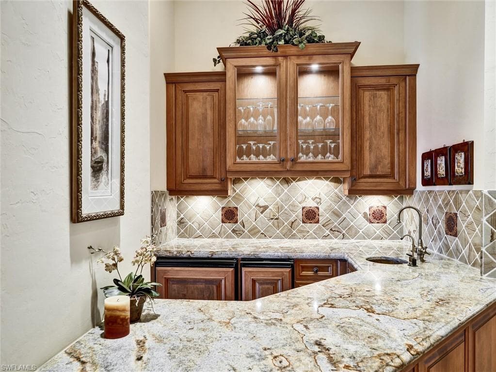 9113 Terrabella Ct, Naples, FL 34109-16