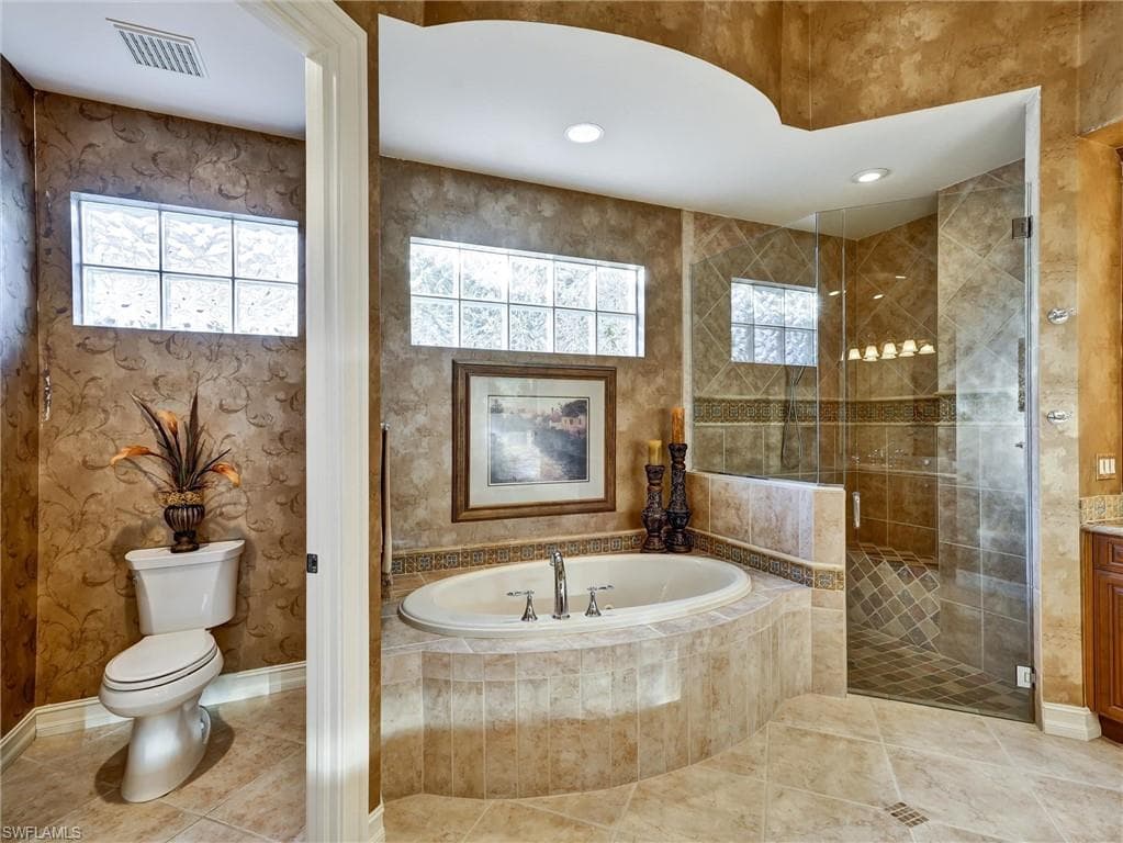 9113 Terrabella Ct, Naples, FL 34109-29