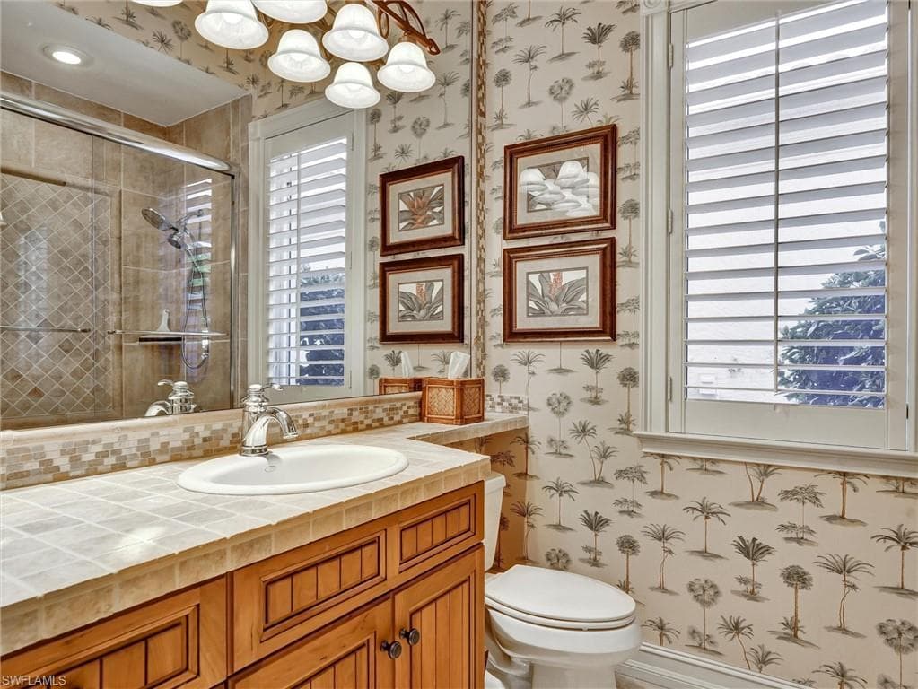 9113 Terrabella Ct, Naples, FL 34109-35