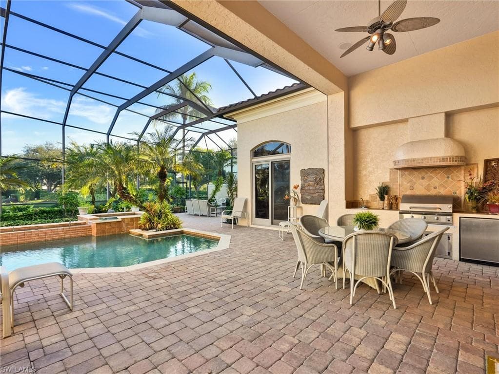 9113 Terrabella Ct, Naples, FL 34109-39