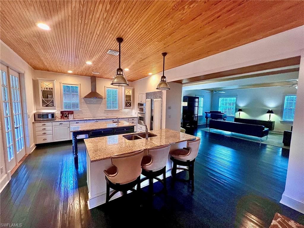 11420/11422 Dean St, Bonita Springs, FL 34135-9