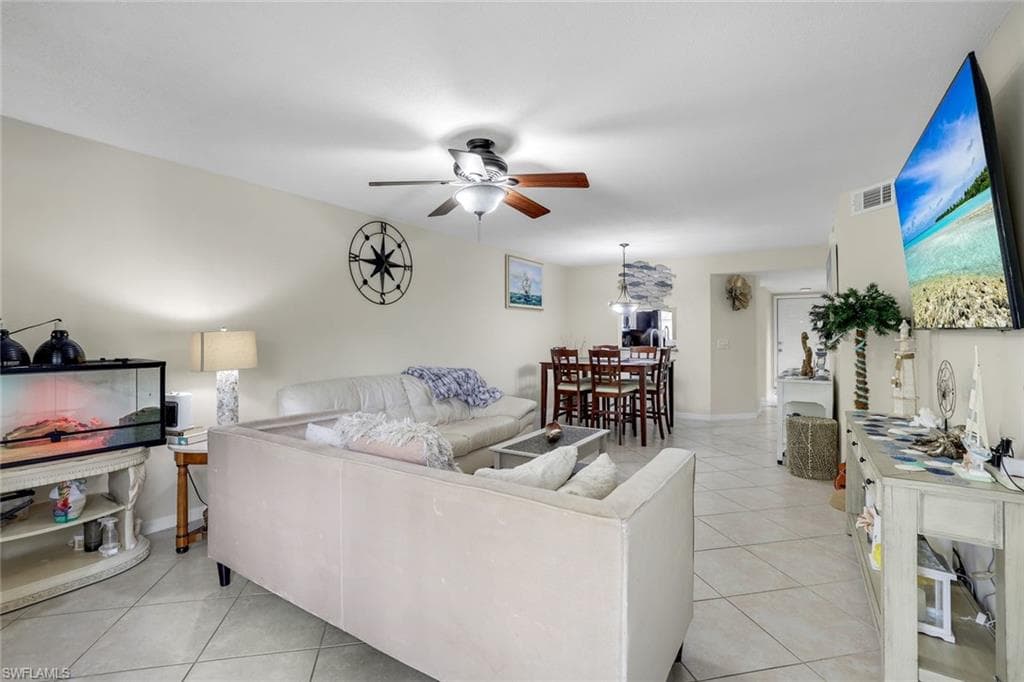 7774 Jewel Ln 103, Naples, FL 34109-4