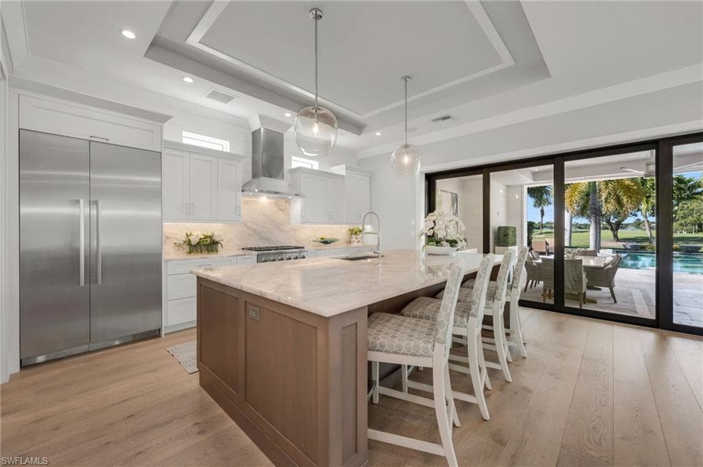 1667 Vinland Way, Naples, FL 34105-9