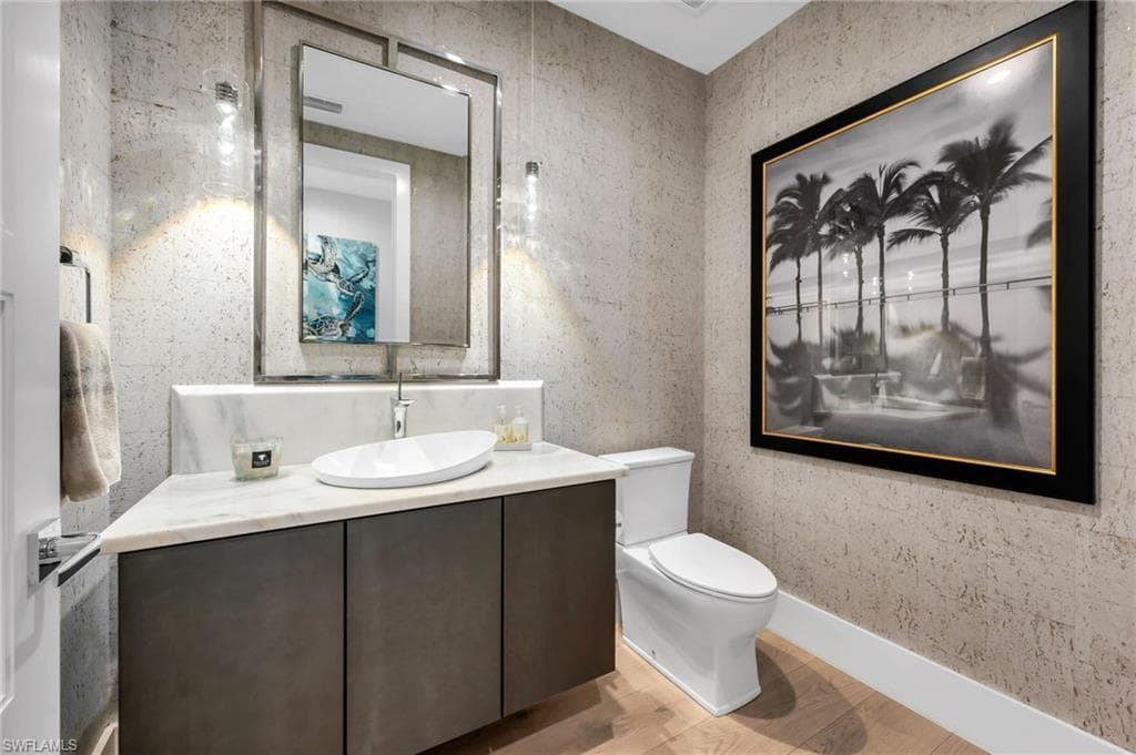 1667 Vinland Way, Naples, FL 34105-13