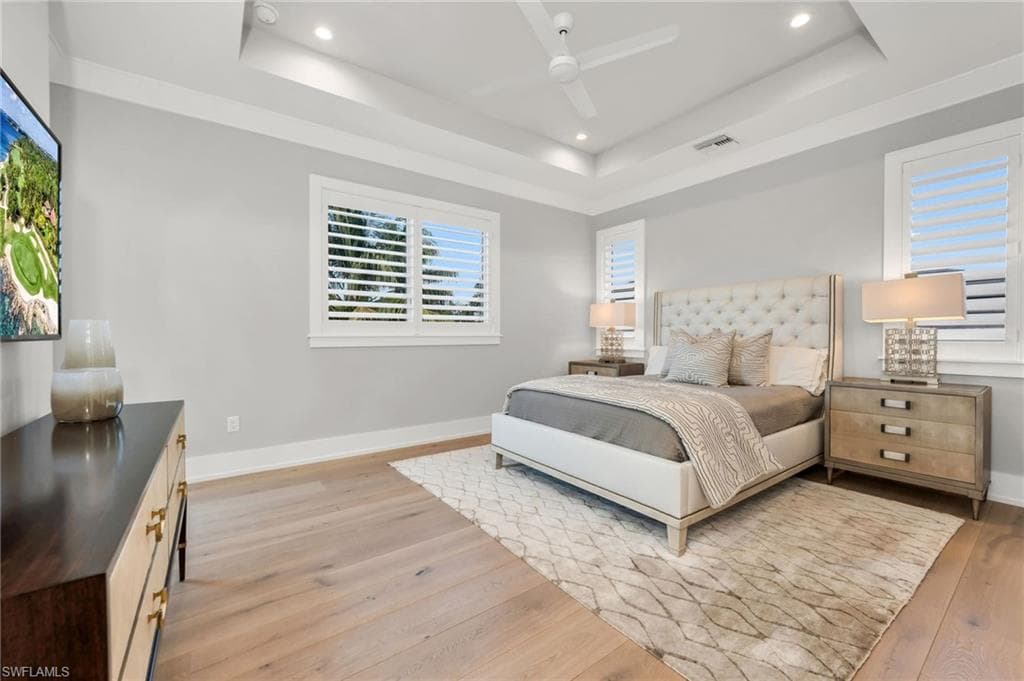 1667 Vinland Way, Naples, FL 34105-19