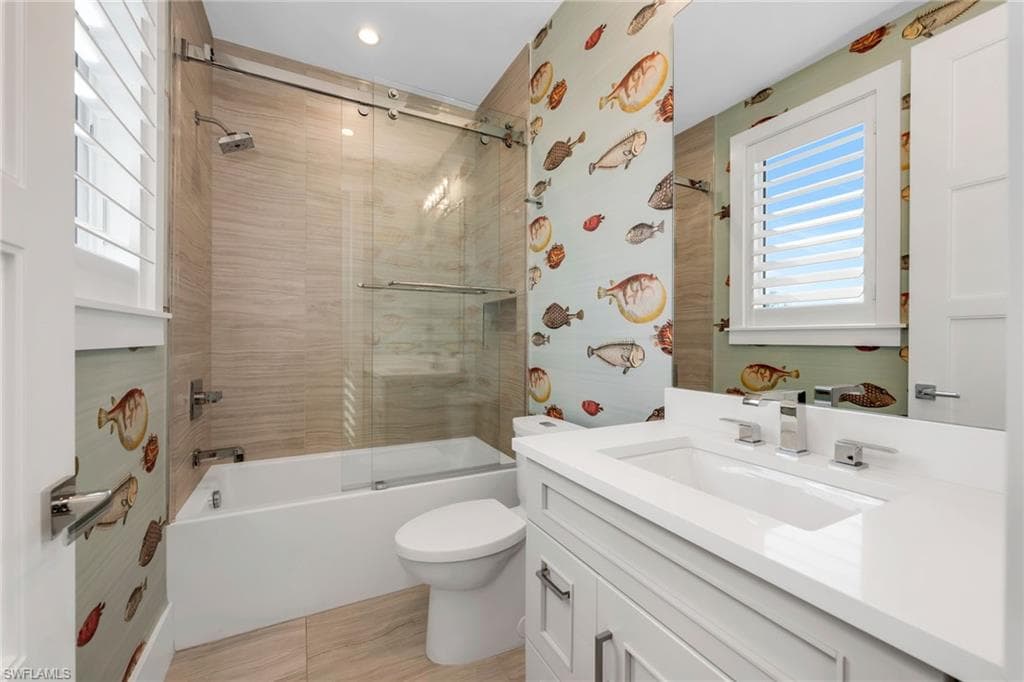 1667 Vinland Way, Naples, FL 34105-22