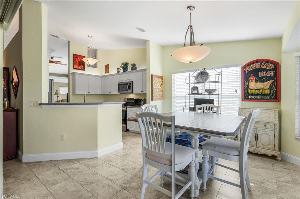 6085 Pinnacle Ln 1203, Naples, FL 34110-12