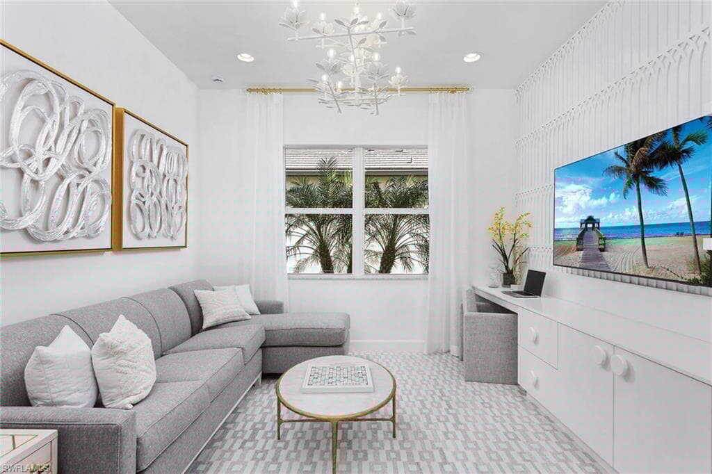 2581 Kingfisher Dr, Naples, FL 34112-4