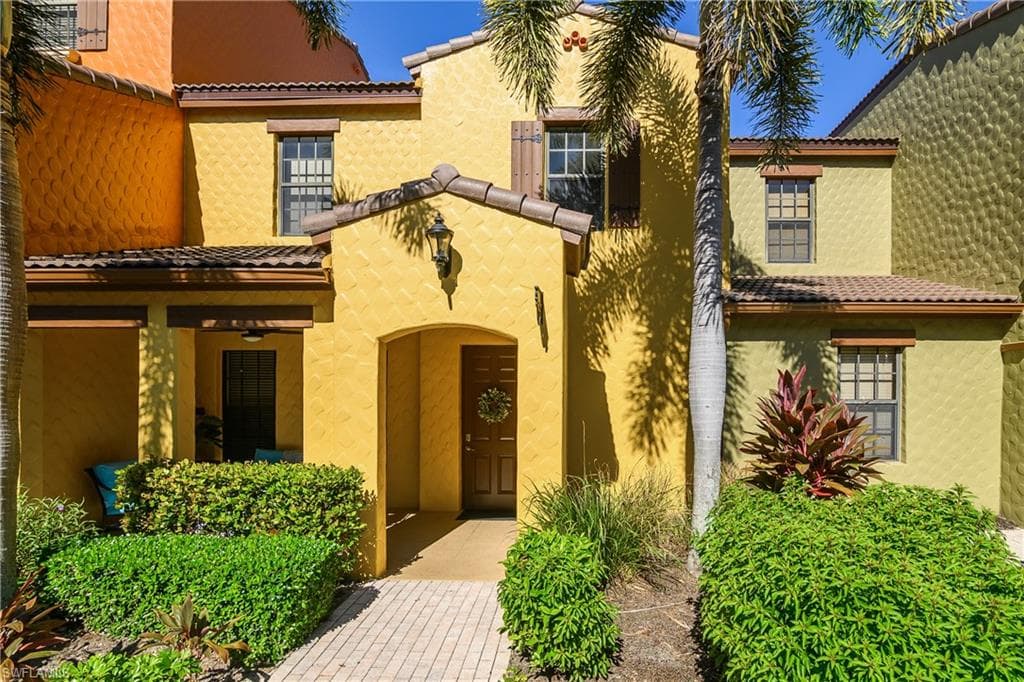 9107 Capistrano St S 7806, Naples, FL 34113-2
