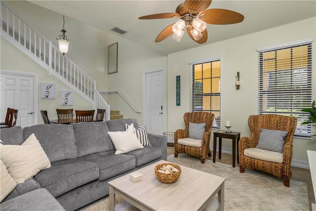 9107 Capistrano St S 7806, Naples, FL 34113-7