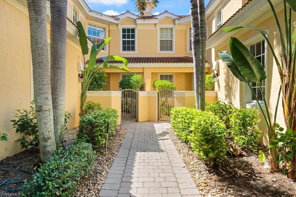 20290 Burnside Pl 1101, Estero, FL 33928-2