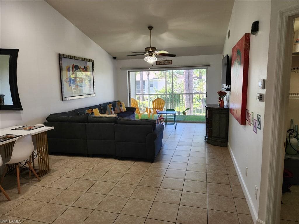 1462 Churchill Cir T204, Naples, FL 34116-10