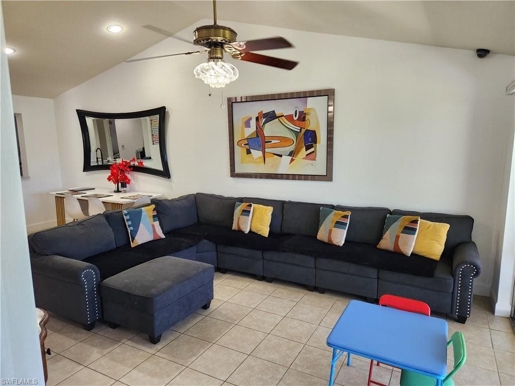 1462 Churchill Cir T204, Naples, FL 34116-19