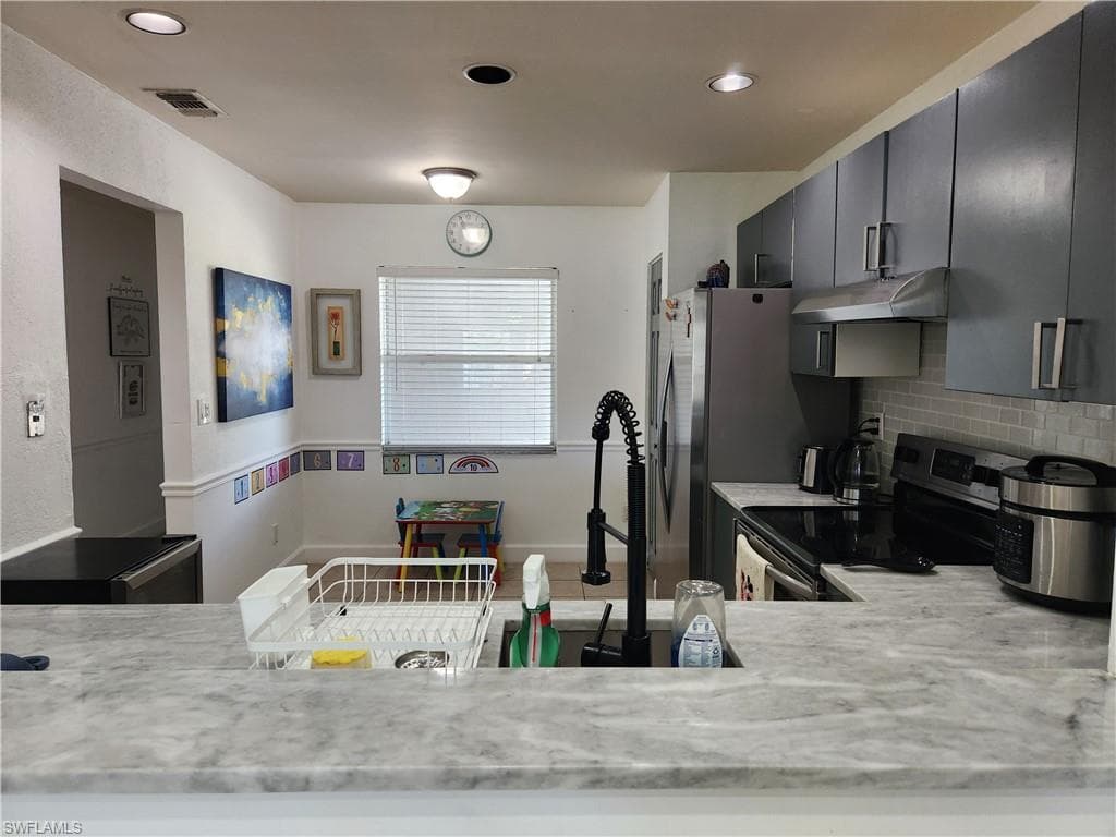 1462 Churchill Cir T204, Naples, FL 34116-37