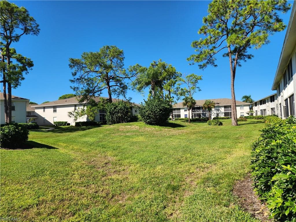 1462 Churchill Cir T204, Naples, FL 34116-3