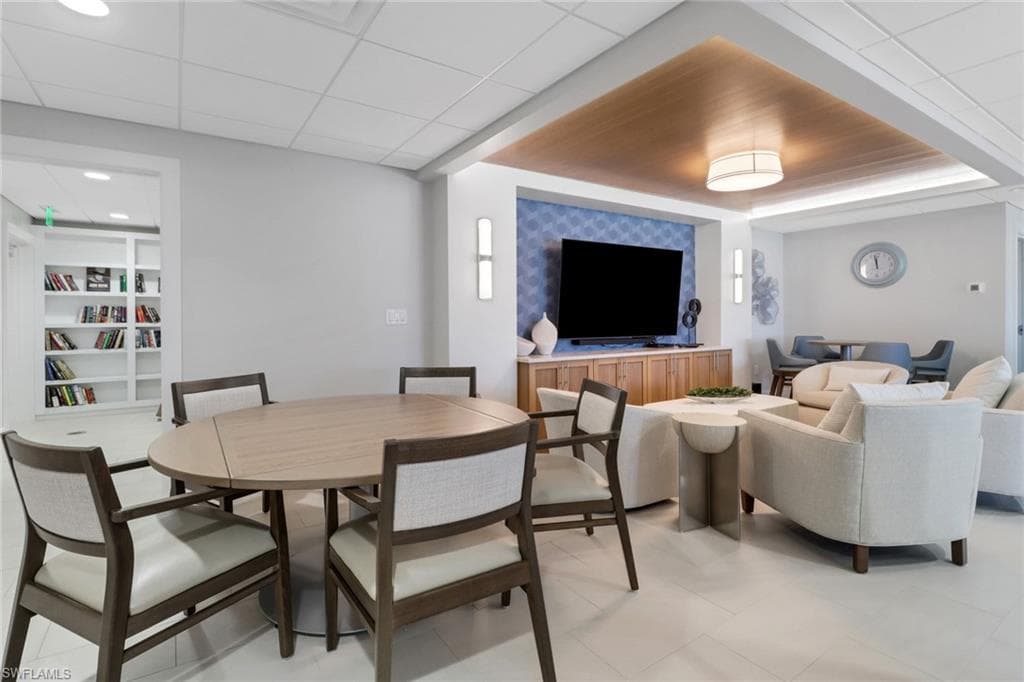 3399 Gulf Shore Blvd N 303, Naples, FL 34103-27